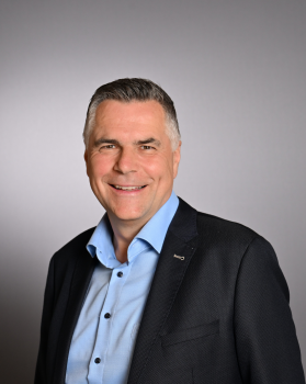 Herr Manfred Deutelmoser Profilbild von Herr Manfred Deutelmoser